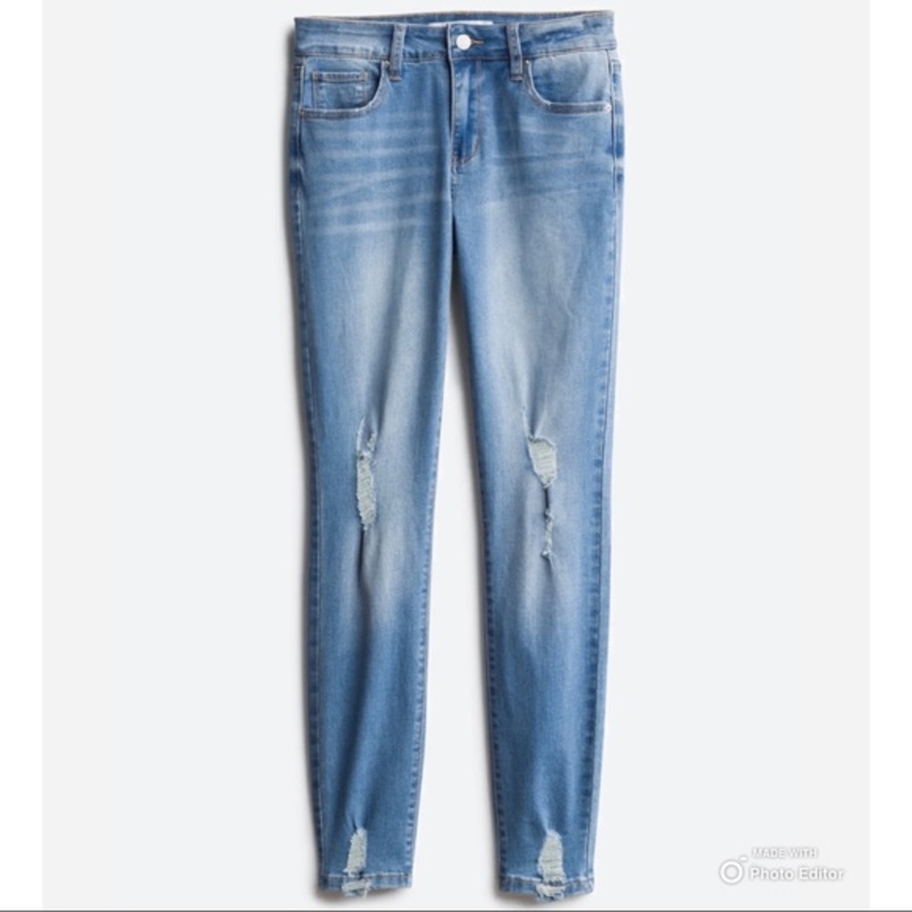 Ashley Mason - Angie Distressed Skinny Jean